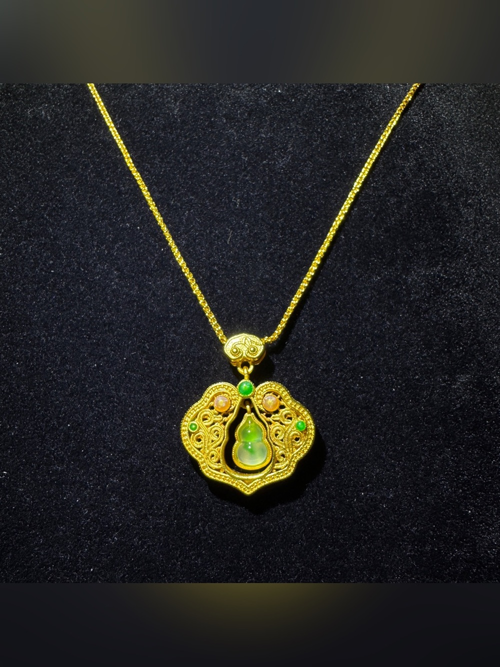 Gold Gourd Pendant Necklace Green Jade Style - Picture 1 of 7